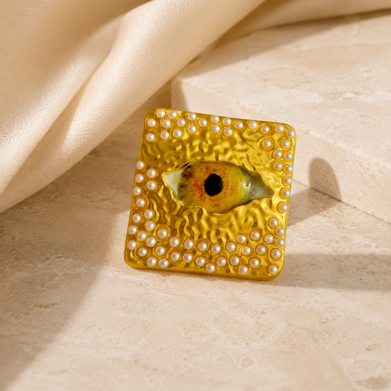Square Eye Pearl Brooch