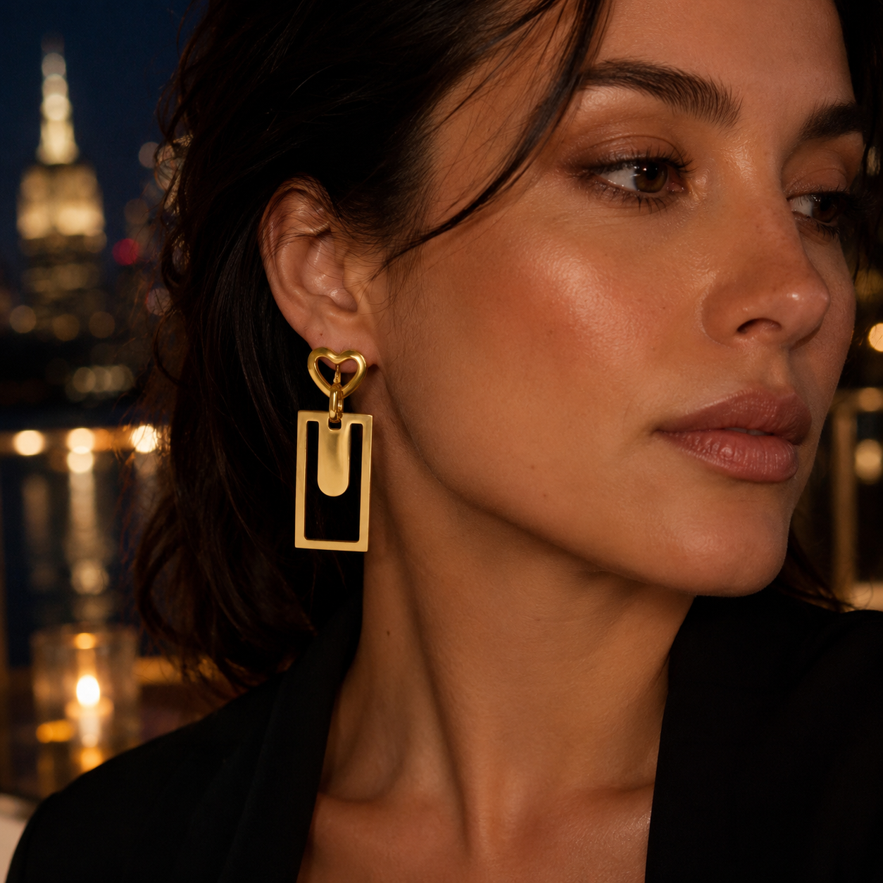 Golden Heart Noir Frame Drop Earrings