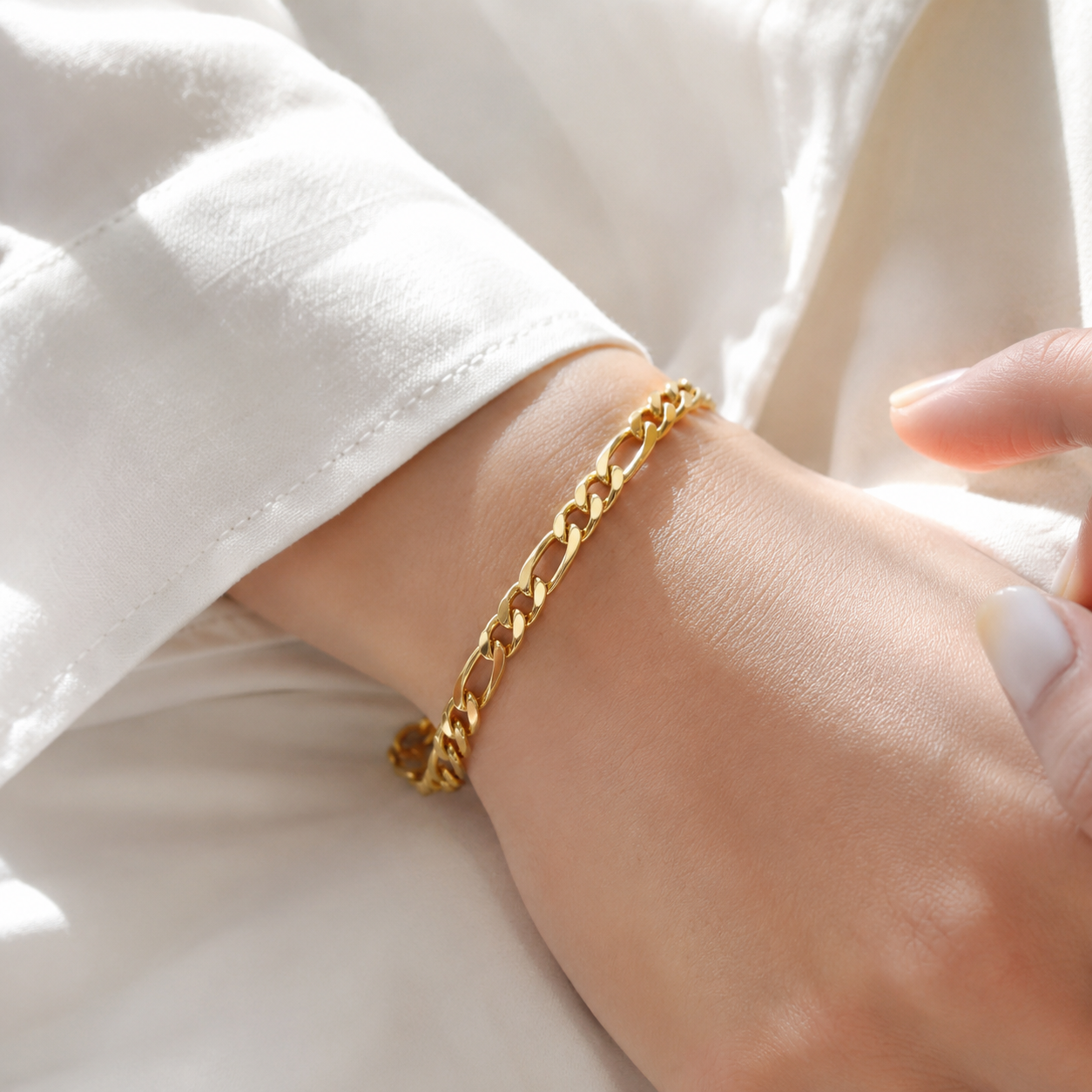 Gold Figaro Bracelet