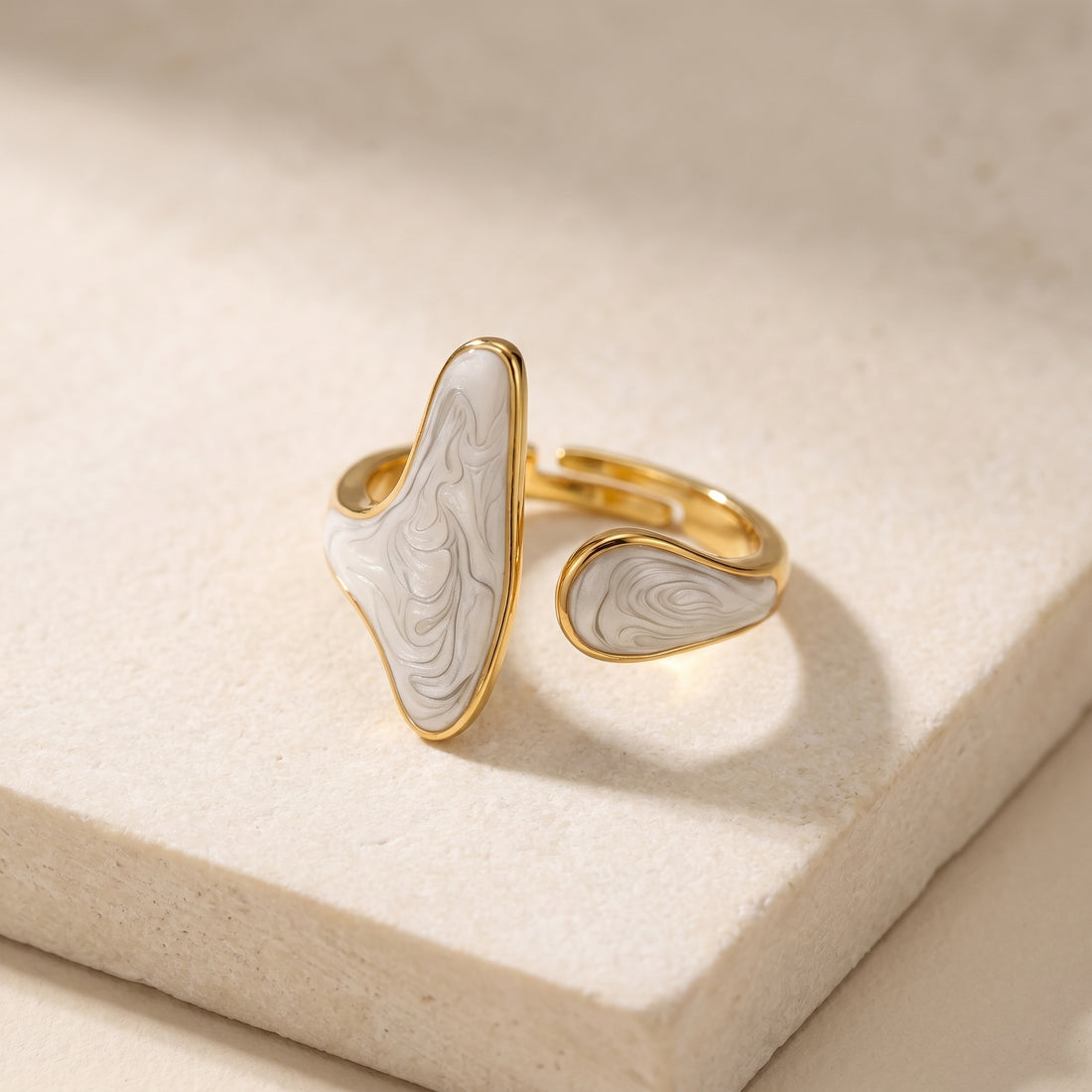Free Shape White Resin Ring