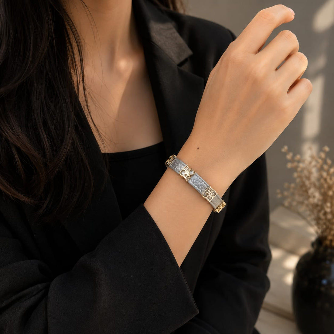 Aurelia Luxe Leather Bracelet - Cloud Gray