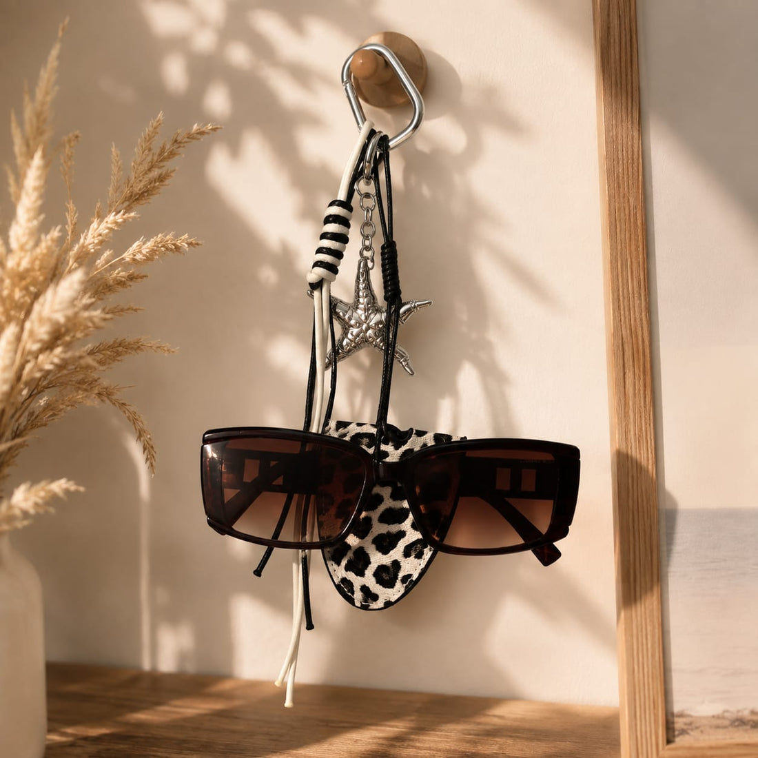 Leopard Chic Magnetic Holder