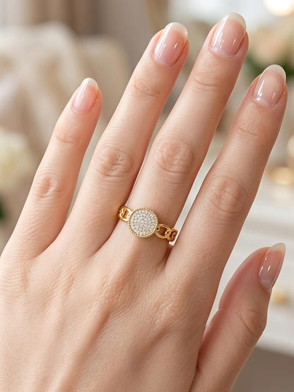 The Sparkling Circle Chain Ring