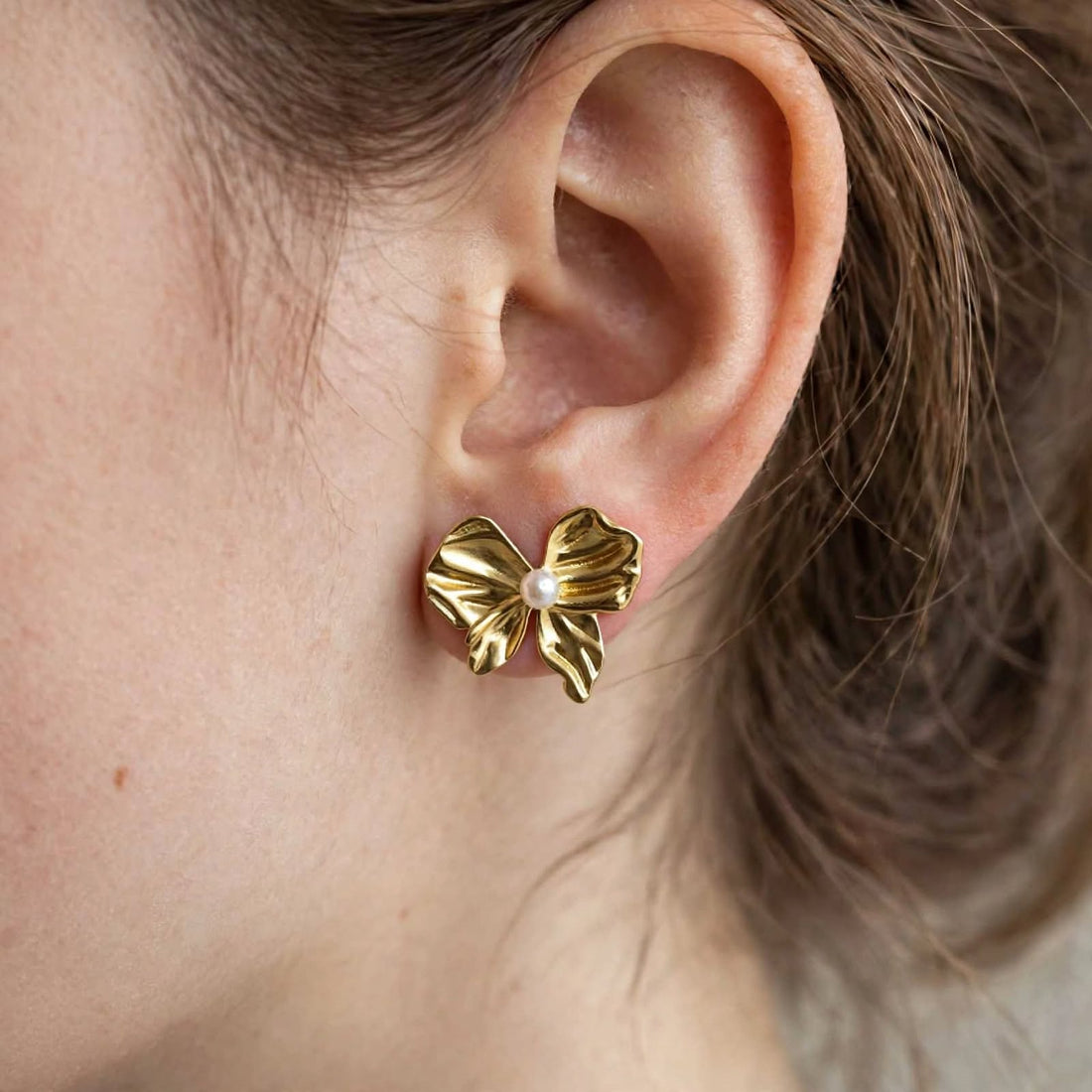 Golden Petal Bow Studs – Pearl Center