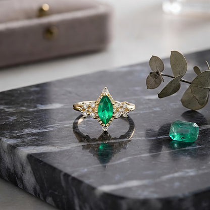 Emerald Royale Ring