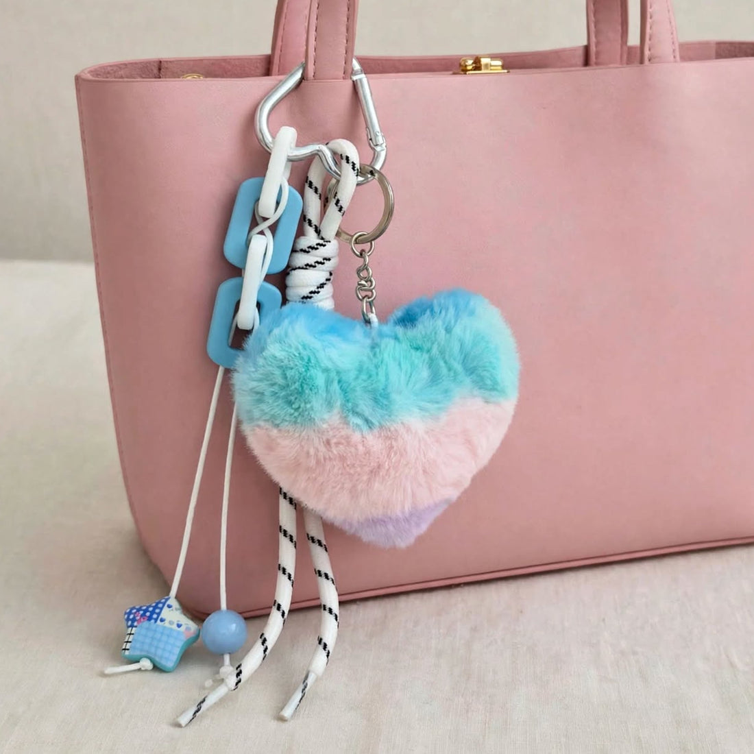 CLOUDY - Fluffy Heart Bag Charm