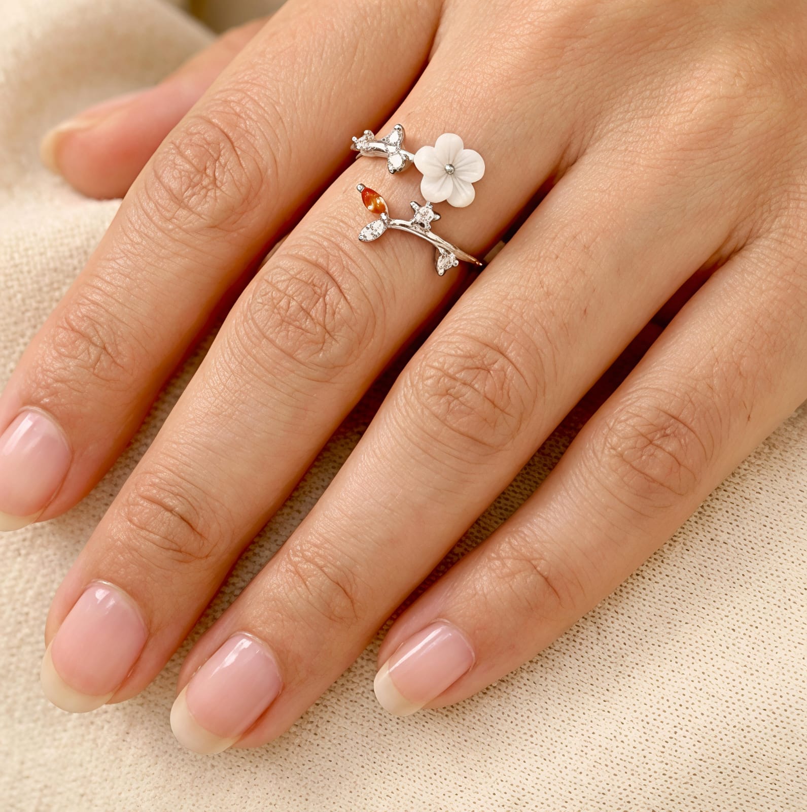 White Rose Ring