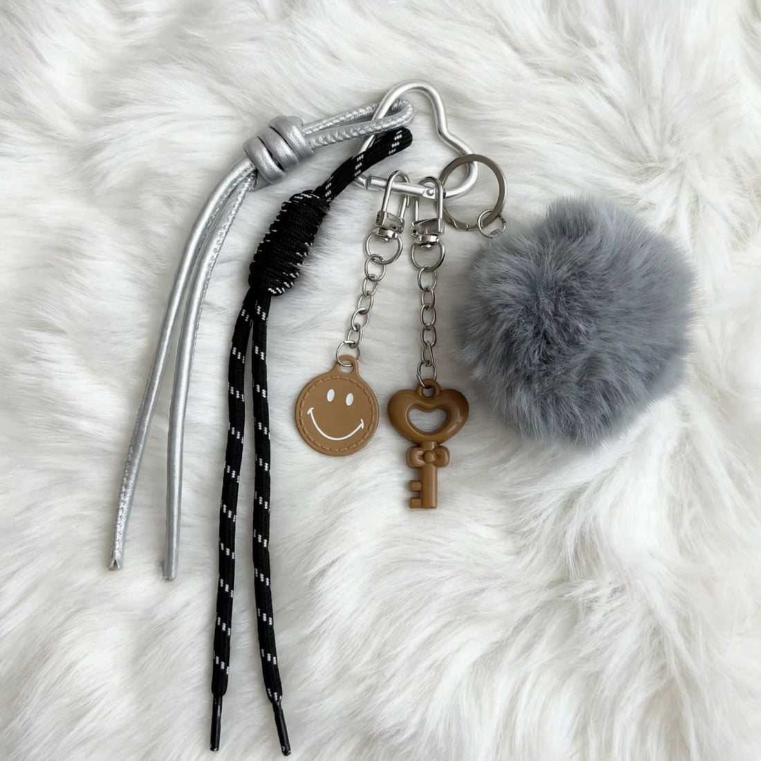 Cloudy Smile Bag Charm – Grey Fluff Keychain with Smile &amp; Heart Key