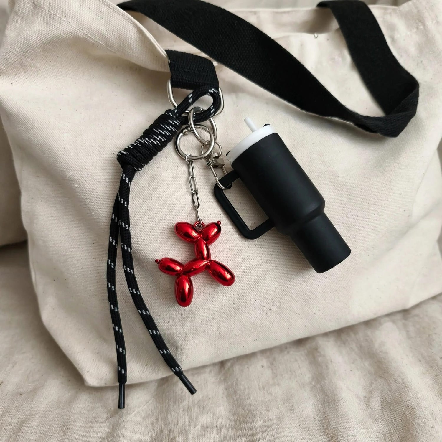Stanley Cup &amp; Balloon Dog Bag Charm Set - Midnight Black